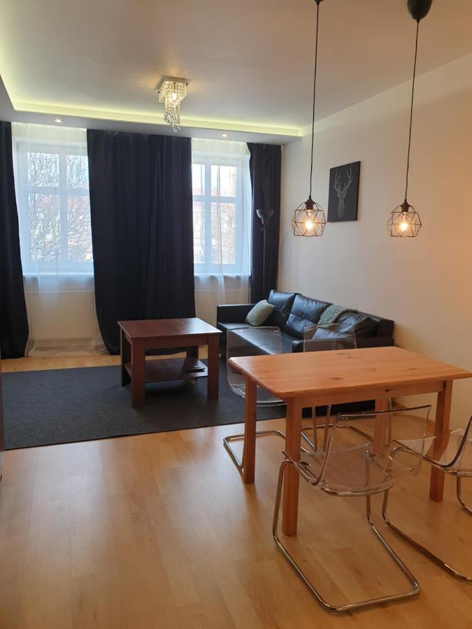 Apartamenty Rynek Lezajsk Bagian luar foto